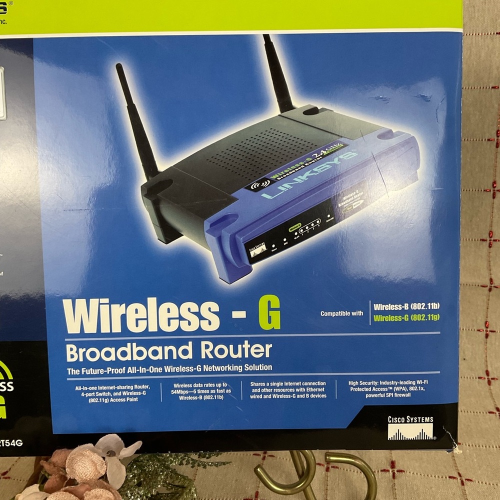 Linksys WRT54G Wireless-G Broadband Router in Original Box NEW - Picture 2 of 9